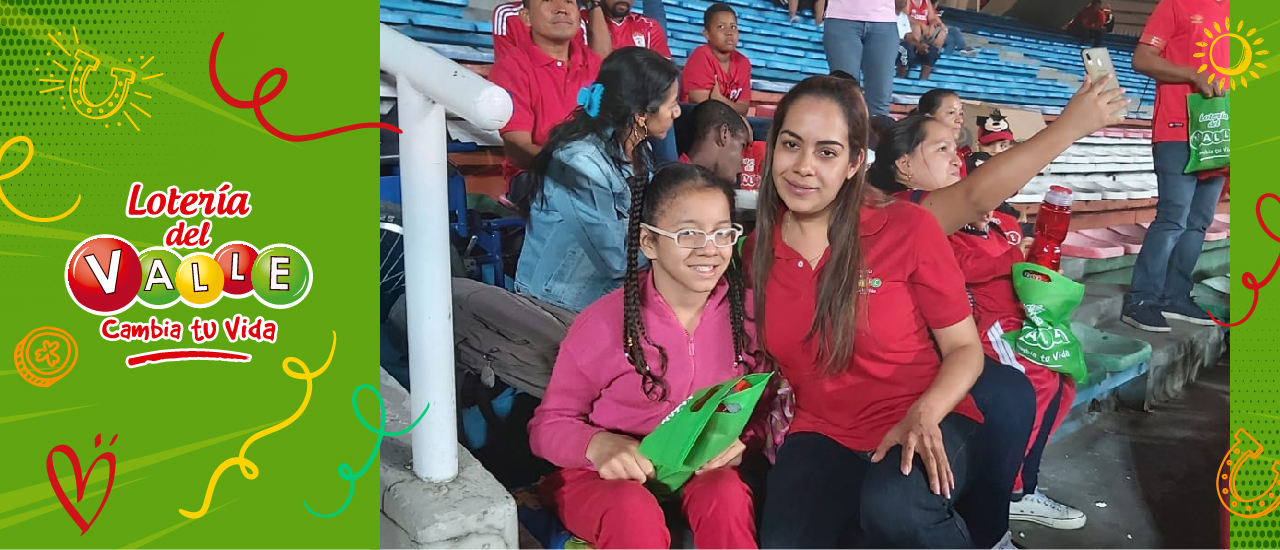 Fundación Luis David viendo al América con la Lotería del Valle
